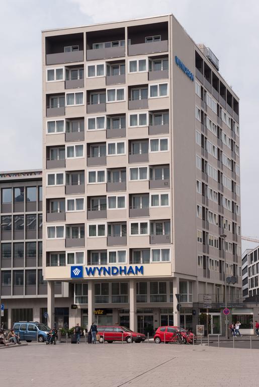 Wyndham Koeln Hotel Exterior photo