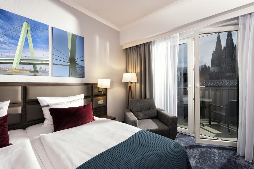 Wyndham Koeln Hotel Room photo